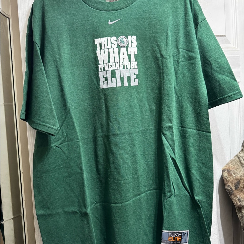 Nike Elite Dark Green T-Shirt